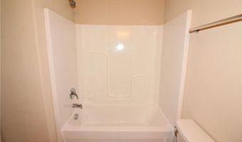 807 Green World St, Bentonville, AR 72712