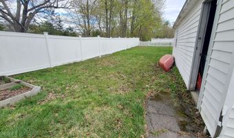 84 14th St, Bangor, ME 04401