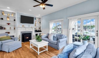 221 Magnolia Dr, Bayville, NJ 08721