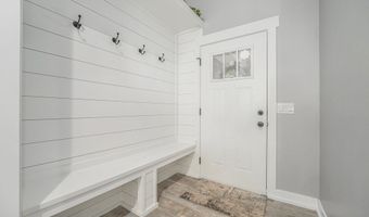 1749 Fairview Dr, Allegan, MI 49010