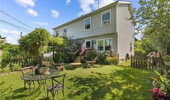55 Homer St B, Newport, RI 02840