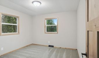 12857 387th Ave, Aberdeen, SD 57401