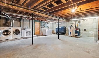 41 Thomas Leighton Blvd, Cumberland, RI 02864