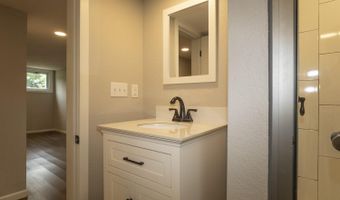 703 Johnson Ave, Ava, MO 65608