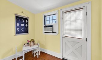 131 W BARRE St W, Baltimore, MD 21201