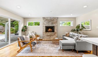 630 Baltusrol Dr, Aptos, CA 95003