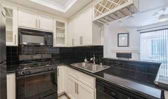 7100 La Tijera Blvd, Los Angeles, CA 90045