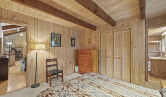 422 Bonny Rigg Hill Rd, Becket, MA 01223
