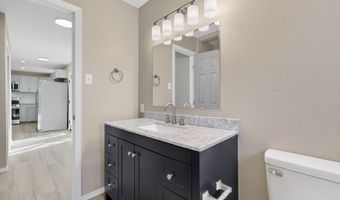 1135 Lillie Dr, Bosque Farms, NM 87068