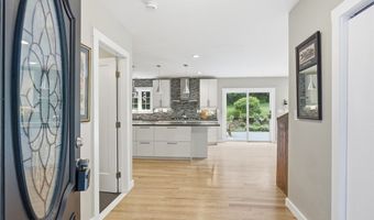 57 Berlin Rd, Bolton, MA 01740