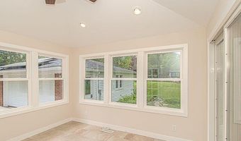 1516 Arborview Blvd, Ann Arbor, MI 48103