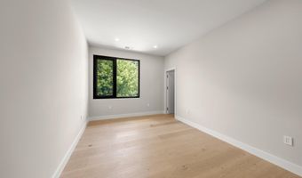 3112 N ROSSER St, Alexandria, VA 22311