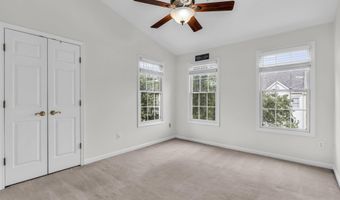 6618 FROST LAKE Ln, Alexandria, VA 22315