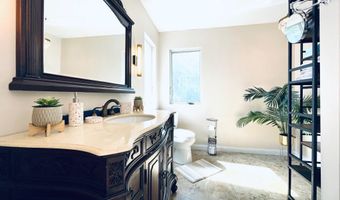 157 MAIN St, Gouldsboro, PA 18424