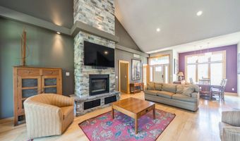7980 NE 27th Ave, Altoona, IA 50009
