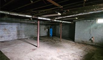 79 Mountain Lake Rd, Belvidere, NJ 07823