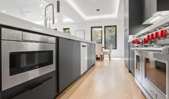 3644 N VERMONT St, Arlington, VA 22207