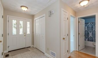 3 Sweet Corn Dr, Cranston, RI 02921
