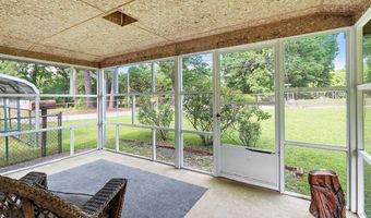 204 Oakland Ave, Abbeville, SC 29620