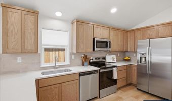 4747 Harrier St SE, Albany, OR 97322
