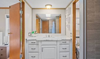802 QUEEN ANN Rd, Amsterdam, NY 12010