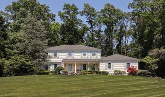 11 Lyon Rd, Middletown, NJ 07748