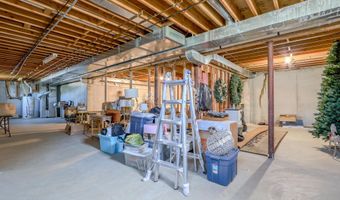 24 Orsaf Ln, Bayville, NJ 08721