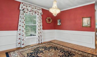 14 Karolina Ln, Bedford, NH 03110