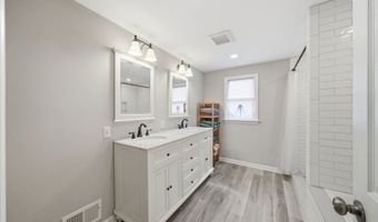 51 Lakeside Dr, Alloway, NJ 07422
