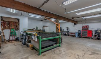25465 S BEAVERCREEK Rd, Beavercreek, OR 97004