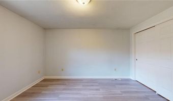 8 Scenery Ln 8, Johnston, RI 02919