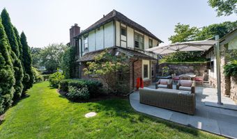 36 Ridge Rd, Cos Cob, CT 06807
