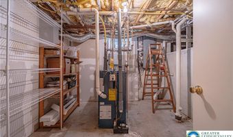 2740 Andrea Dr, Allentown, PA 18103