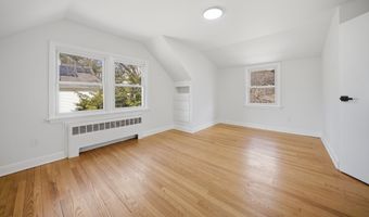 35 Dyer Ave, Canton, CT 06019