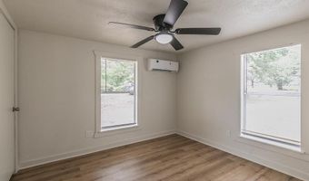 211 S Line St, Weatherford, TX 76086