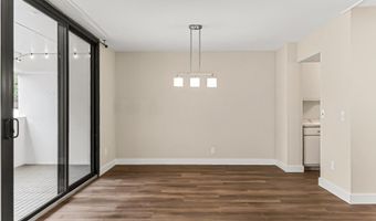 6101 EDSALL Rd 312, Alexandria, VA 22304