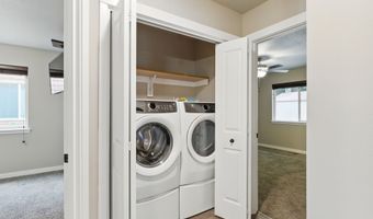 1064 NECARNEY St, Rockaway Beach, OR 97136
