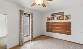 136 1st Ave, Alden, MN 56009