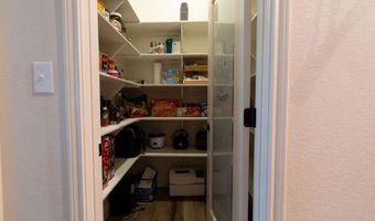 1013 Churchill Ln, Millsap, TX 76066