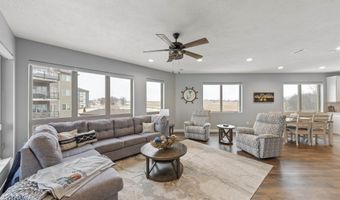 570 Linden Dr 316, Arnolds Park, IA 51331