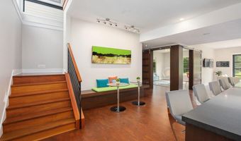 307 Windy Crest Dr, Ann Arbor, MI 48105