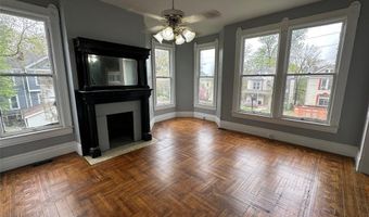 821 Alby St, Alton, IL 62002