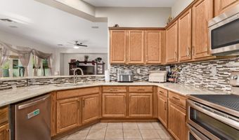 2422 W CLEARVIEW Trl, Anthem, AZ 85086