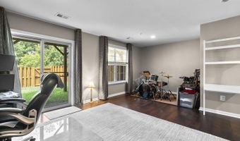 858 NANCY LYNN Ln, Arnold, MD 21012
