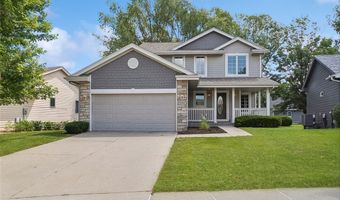 2205 Country Cove Ln, Altoona, IA 50009