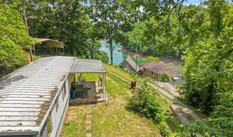 197 Lakeview Dr, Almond, NC 28771