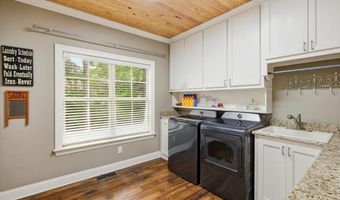 1109 Foxpoint, Brandon, MS 39047