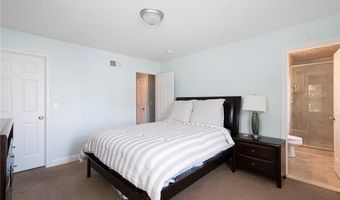 55 Vine St, East Greenwich, RI 02818