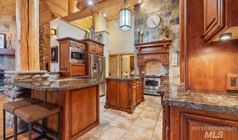 1533 Pine Lakes Ranch Dr, Cascade, ID 83611
