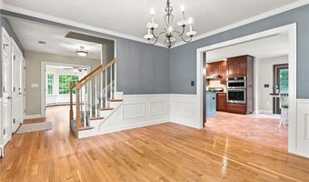 6 Cathedral Ct, Cumberland, RI 02864